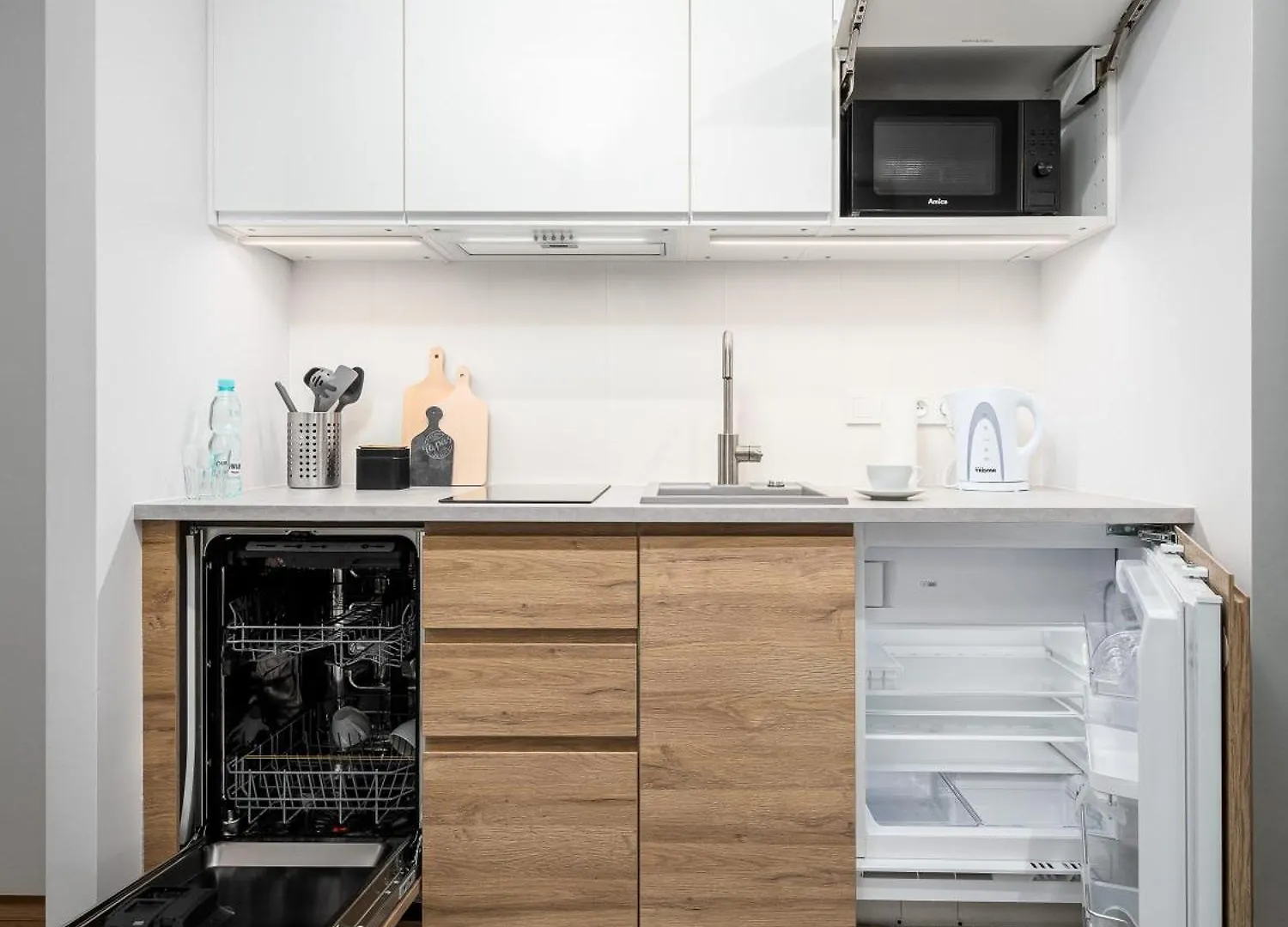 شقة Apartamenty 24H Kasprzaka وارسو