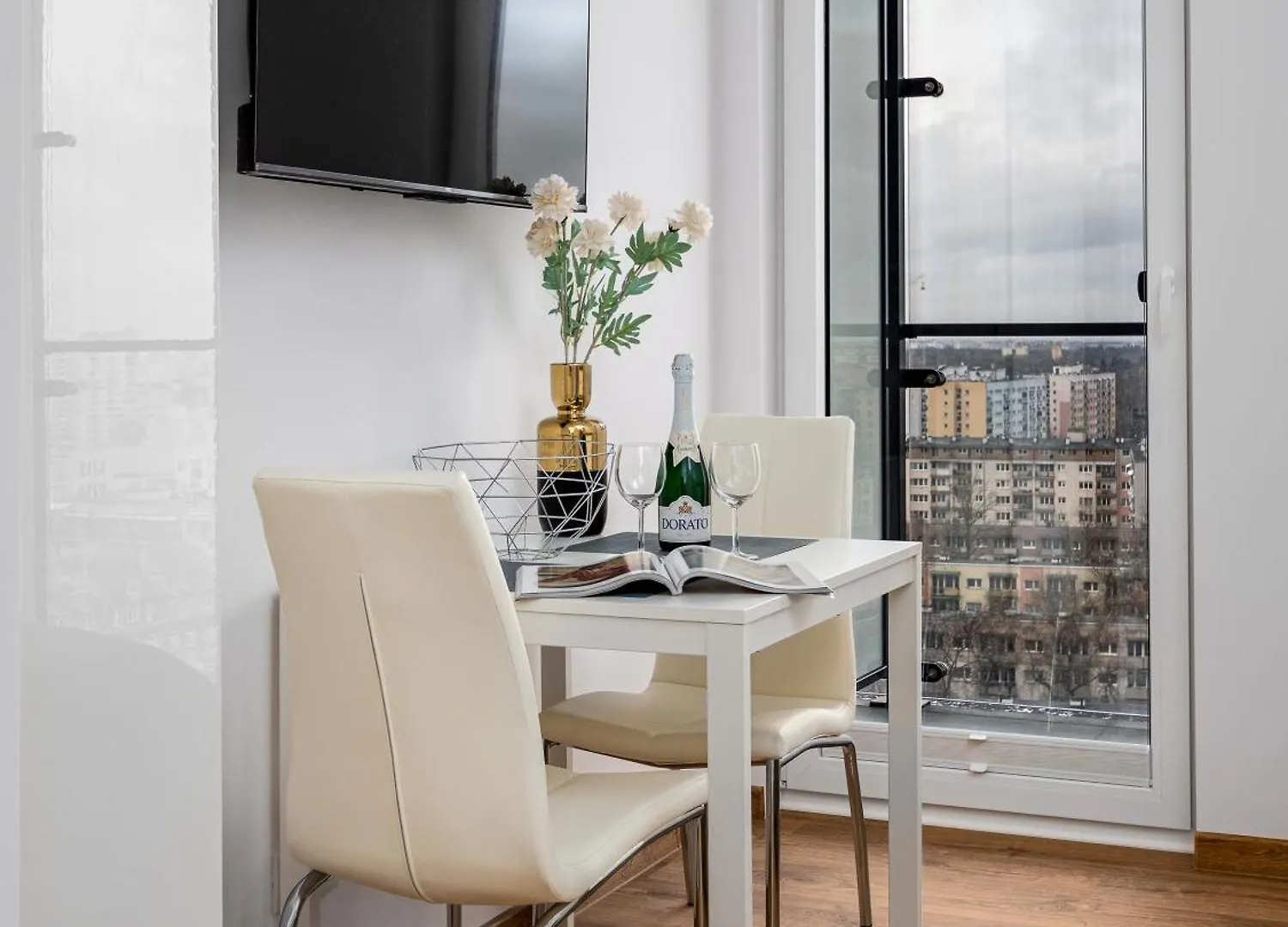 شقة Apartamenty 24H Kasprzaka وارسو بولندا